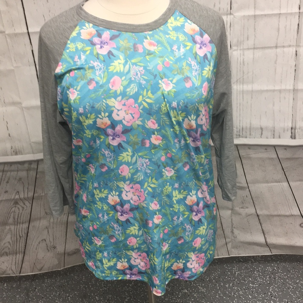 Lularoe randy baseball tee